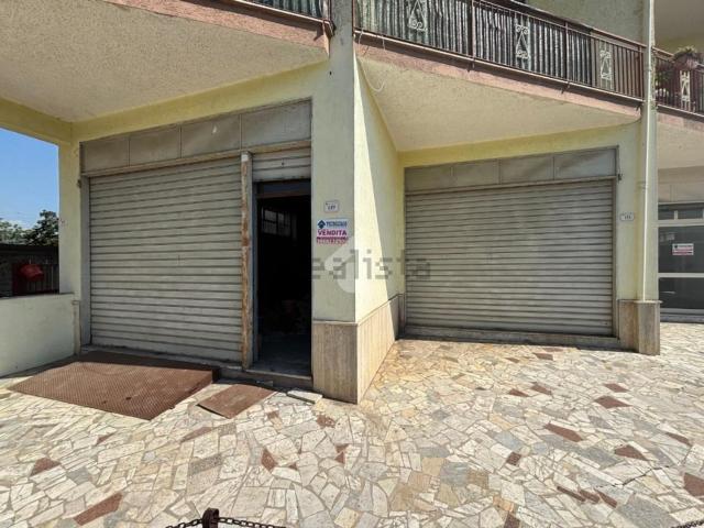 Locale Commerciale in vendita a San Marco, Santa Maria A Vico