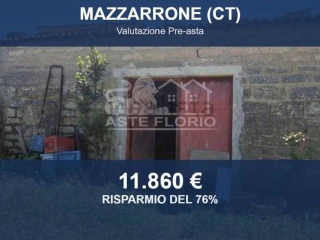 Locale Commerciale in vendita a Mazzarrone, Sicilia