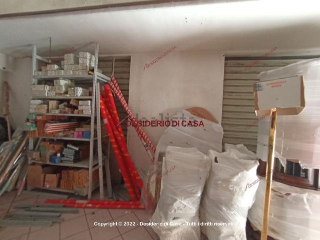 Locale Commerciale in vendita a Bagheria, Sicilia