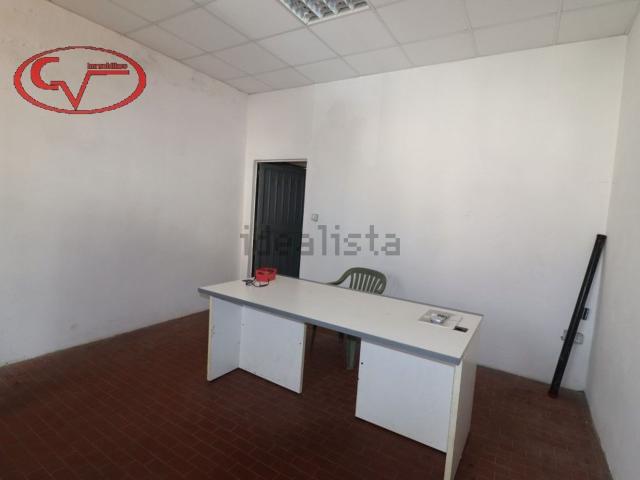 Locale Commerciale in vendita a Giglio, Montevarchi