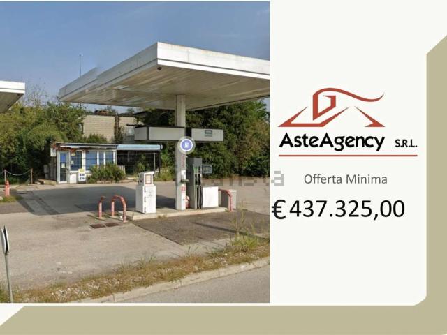Locale Commerciale in vendita a Nove, Veneto