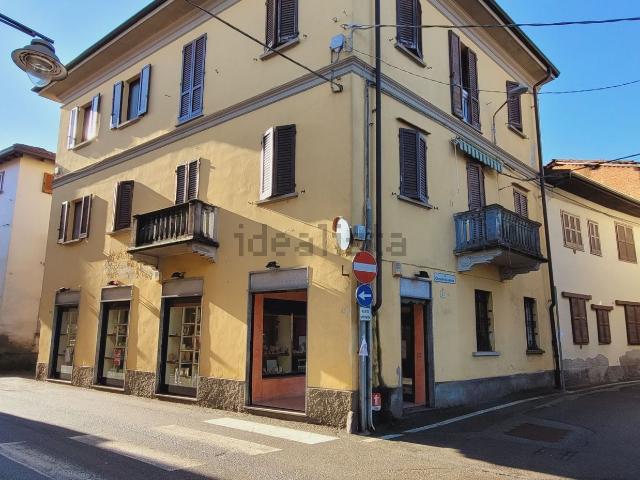 Locale Commerciale in vendita a Piemonte, Novara