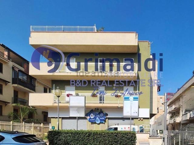 Locale Commerciale in vendita a Bagheria, Sicilia