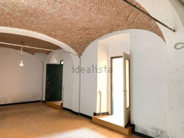 Locale Commerciale in vendita a Comunità Montana Valli del Verbano, Gavirate
