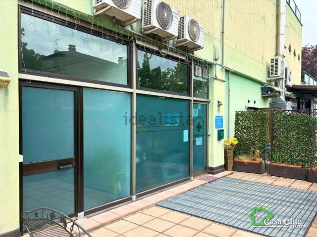 Locale Commerciale in vendita a Sarmazzano, Vizzolo Predabissi
