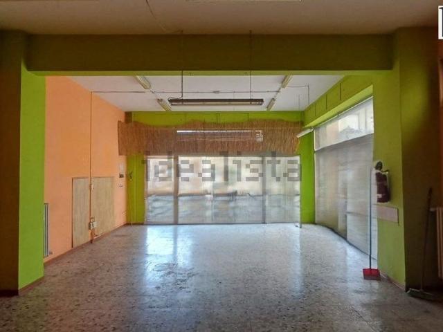 Locale Commerciale in vendita a Marche, Pesaro E Urbino