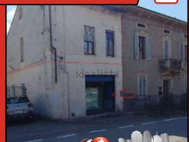 Locale Commerciale in vendita a Staggiano, Arezzo