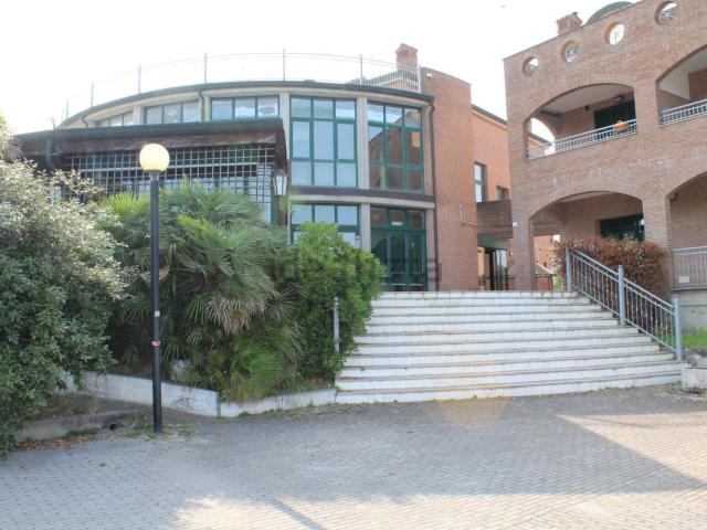 Locale Commerciale in vendita a Comacchio, Reggio Emilia