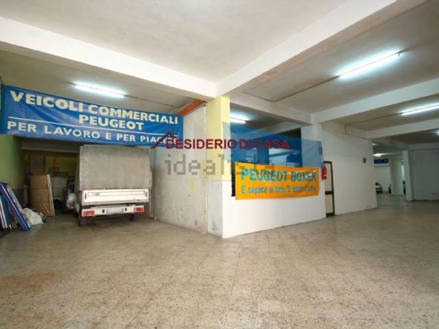 Locale Commerciale in vendita a Bagheria, Sicilia