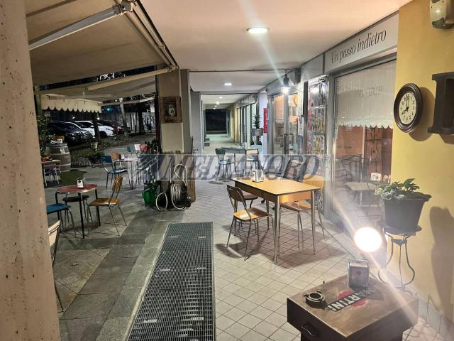 Locale Commerciale in vendita a Paderno, Seriate