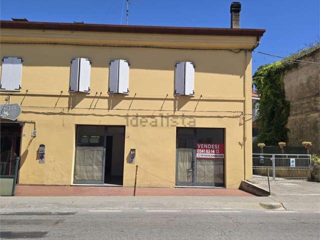 Locale Commerciale in vendita a Cattolica, Rimini