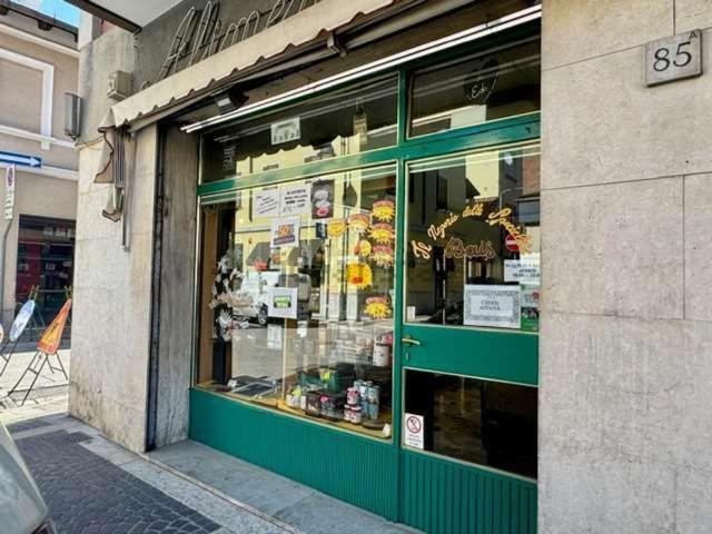 Locale Commerciale in vendita a Monfalcone, Gorizia / Gurize / Gorica