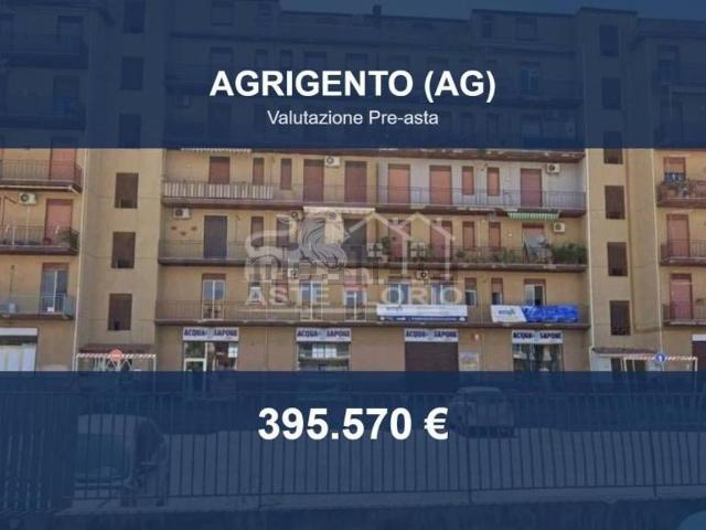 Locale Commerciale in vendita a Agrigento, Sicilia