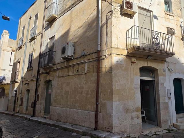 Locale Commerciale in vendita a Puglia, Bari