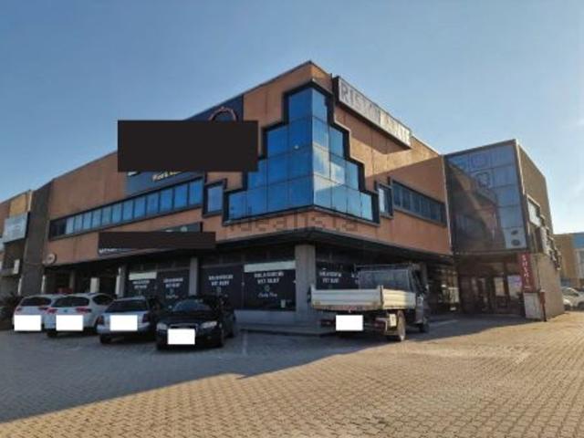 Locale Commerciale in vendita a Fonte, Pederobba