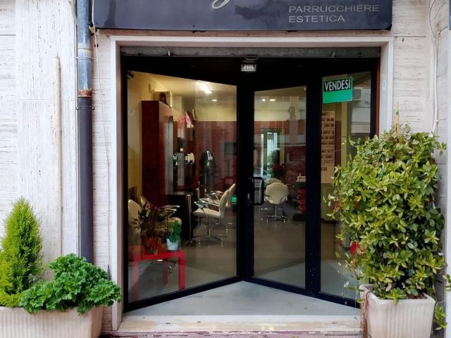 Locale Commerciale in vendita a Puglia, Foggia
