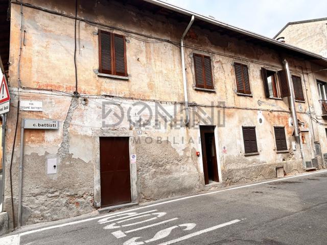 Locale Commerciale in vendita a Molino Taglioretti, Lonate Ceppino