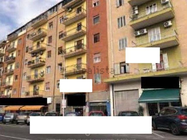 Locale Commerciale in vendita a Is Mirrionis, Cagliari