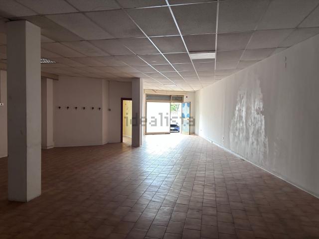 Locale Commerciale in vendita a Pescara Colli, Pescara