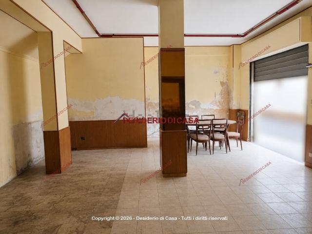 Locale Commerciale in vendita a Cinisi, Sicilia