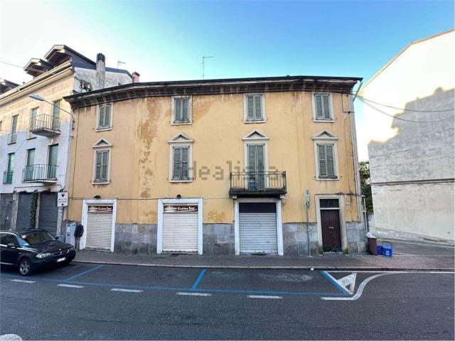 Locale Commerciale in vendita a Comunità Montana Valli del Verbano, Gavirate