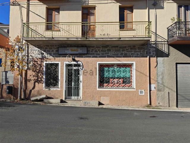 Locale Commerciale in vendita a Loceri, Sardigna/Sardegna