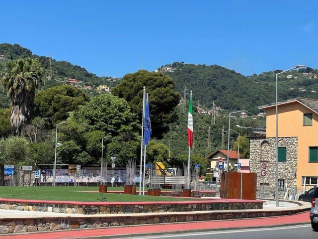 Locale Commerciale in vendita a Oliveto, Imperia