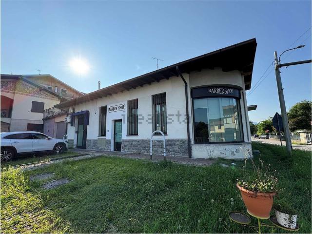 Locale Commerciale in vendita a Comunità Montana Valli del Verbano, Mesenzana