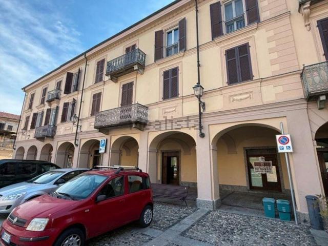 Locale Commerciale in vendita a Piemonte, Vercelli