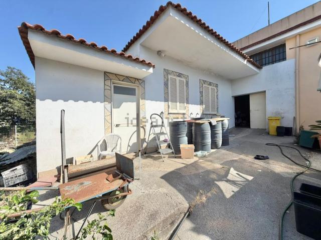Locale Commerciale in vendita a Bagni, Scafati