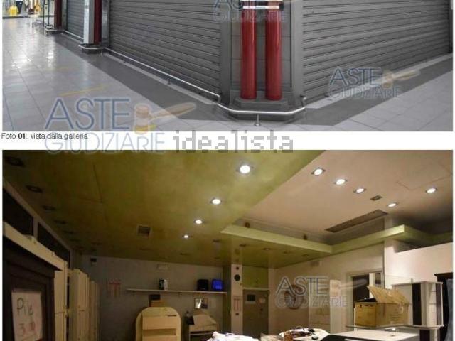 Locale Commerciale in vendita a Veggioletta, Piacenza