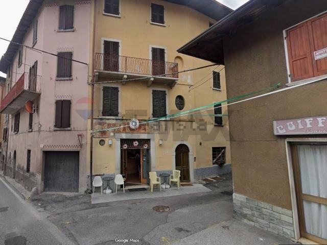 Locale Commerciale in vendita a Comunità montana della Valle Sabbia, Anfo