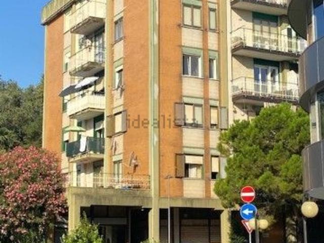 Locale Commerciale in vendita a Marina Julia, Monfalcone