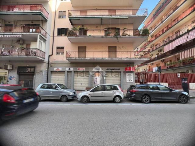 Locale Commerciale in vendita a San Domenico, Grumo Nevano