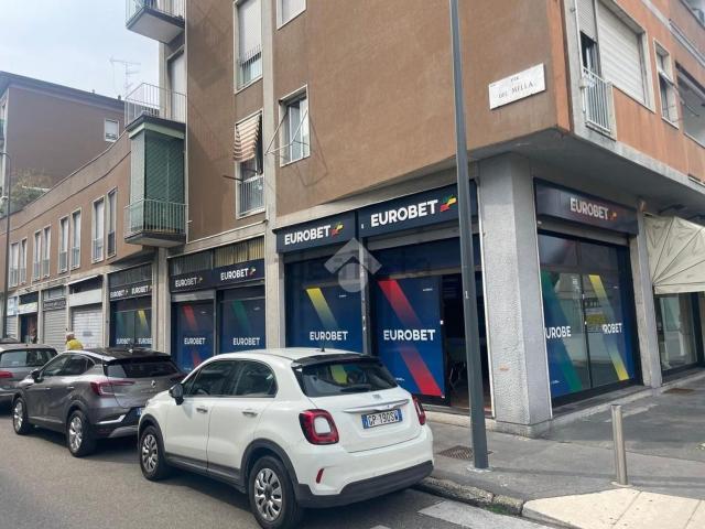Locale Commerciale in vendita a Municipio 7, Milano