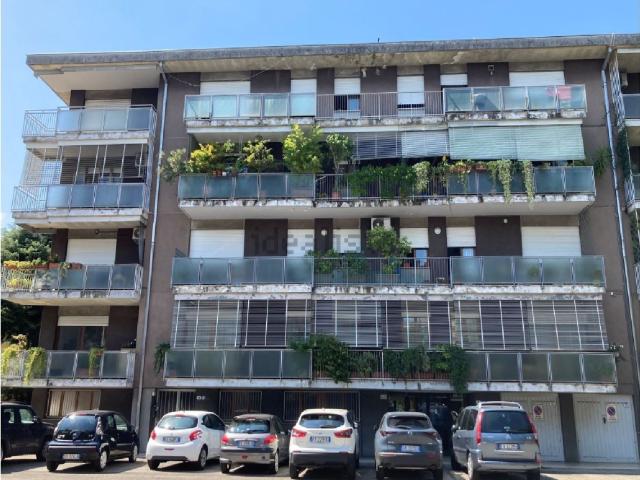 Locale Commerciale in vendita a Padova