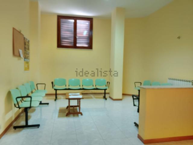 Locale Commerciale in vendita a Palazzolo Acreide, Sicilia