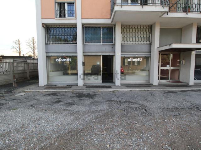 Locale Commerciale in vendita a Bergoro, Fagnano Olona