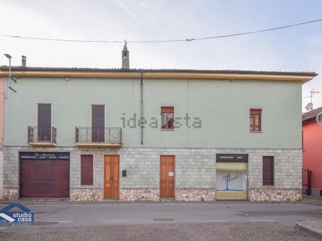 Locale Commerciale in vendita a Ossago, Lombardia