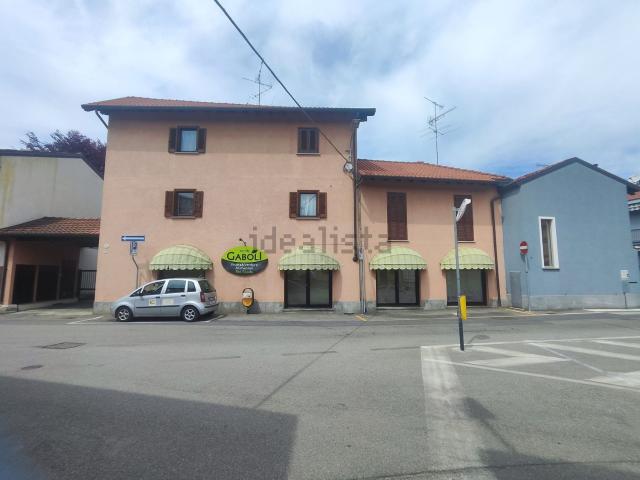 Locale Commerciale in vendita a Piemonte, Novara
