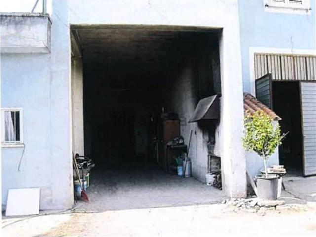 Locale Commerciale in vendita a Cura, Vetralla