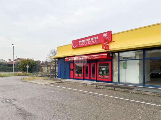 Locale Commerciale in vendita a Molinetto, Mazzano