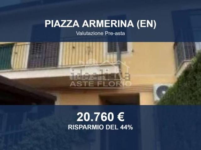 Locale Commerciale in vendita a Piazza, Sicilia