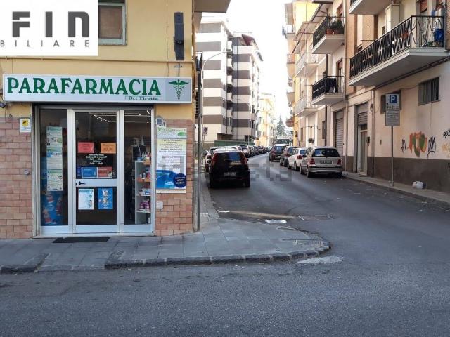 Locale Commerciale in vendita a Quartiere Tribunale, Calabria