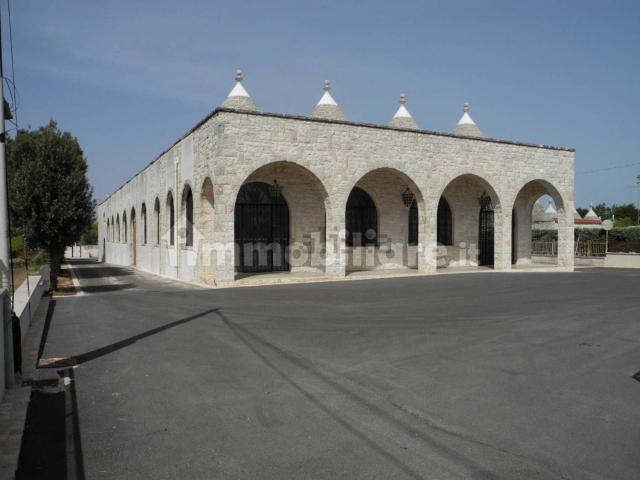 Locale Commerciale in vendita a Puglia, Bari