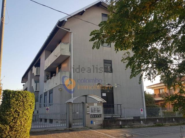 Locale Commerciale in vendita a Santi Apostoli, Busto Arsizio