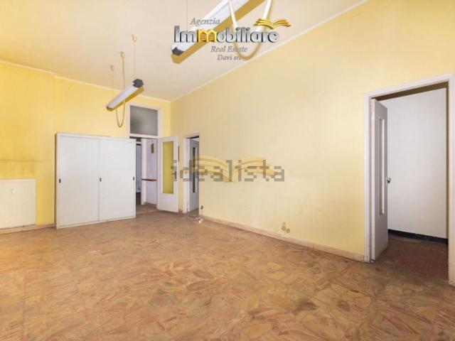 Locale Commerciale in vendita a Piemonte, Alessandria