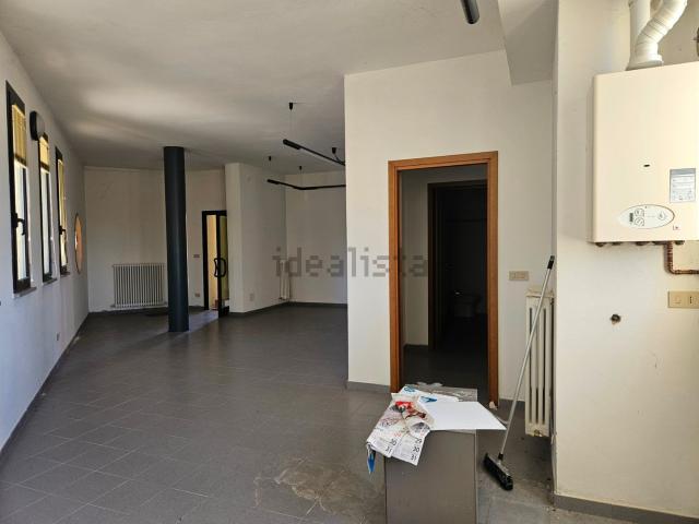 Locale Commerciale in vendita a Malborghetto di Boara, Ferrara