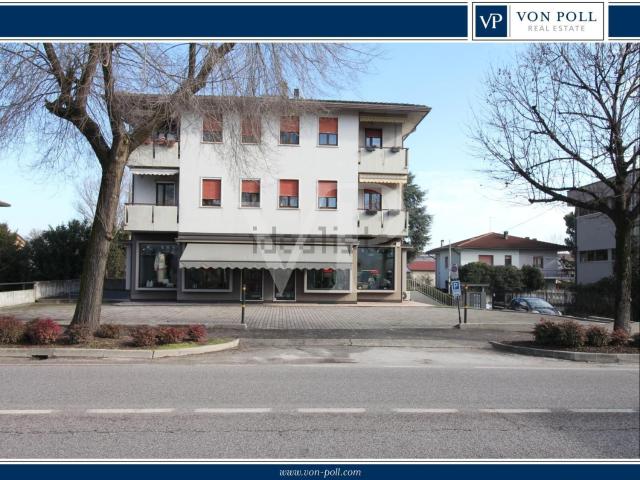 Locale Commerciale in vendita a Costabissara, Veneto