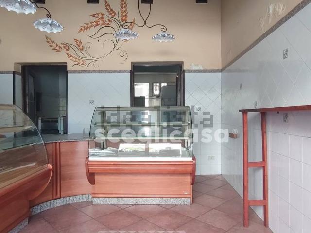 Locale Commerciale in vendita a Trapani, Sicilia